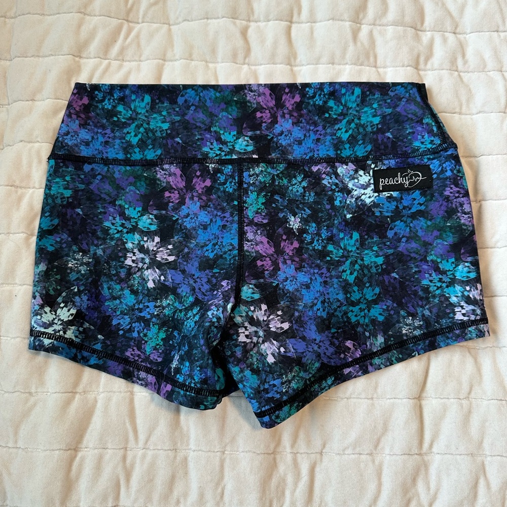 Peachy Athletic peach perfect shorts, angel aura